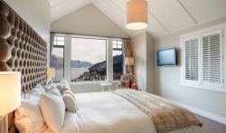 Luxury Alpine Villa in Queenstown, New Zealand – 4 Bedrooms