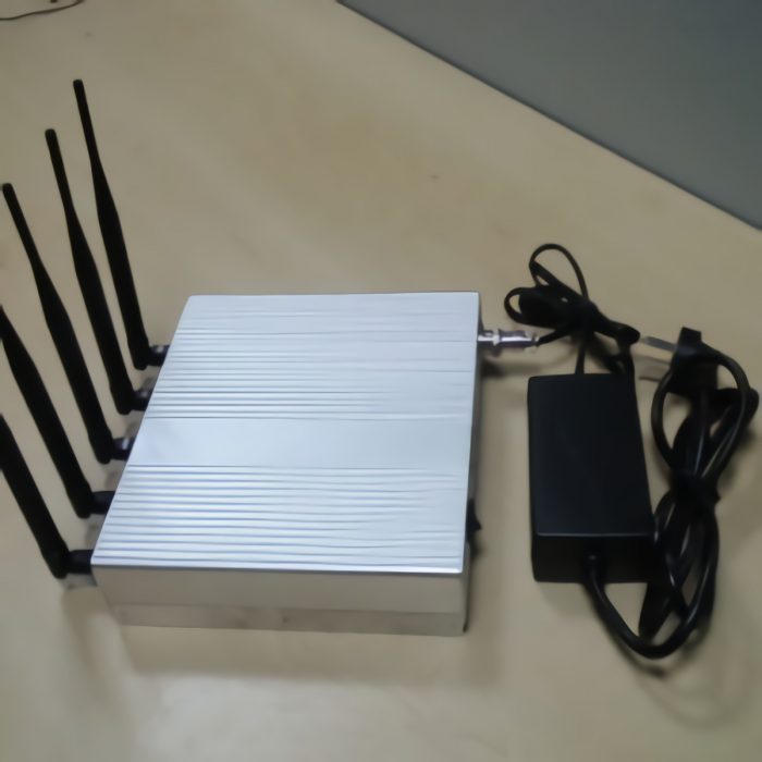 Five-antenna high-quality mobile phone signal jammer