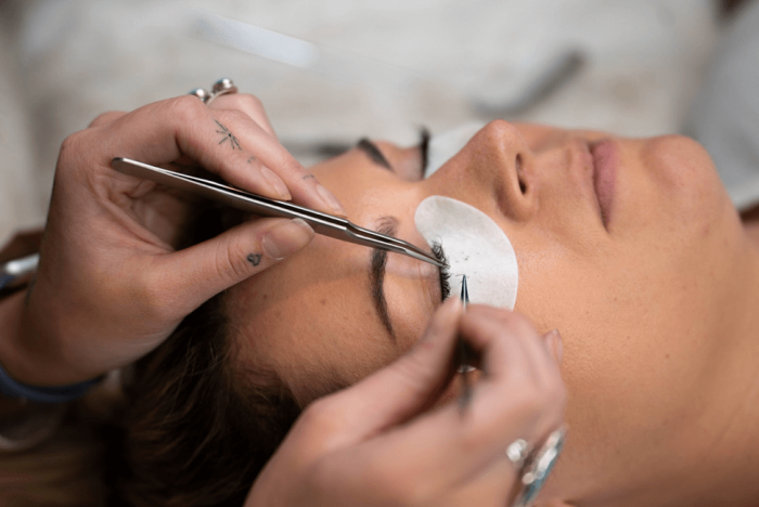 Eyelash Extension Lakeview IL – Expert Mini Fills at Lash and Company