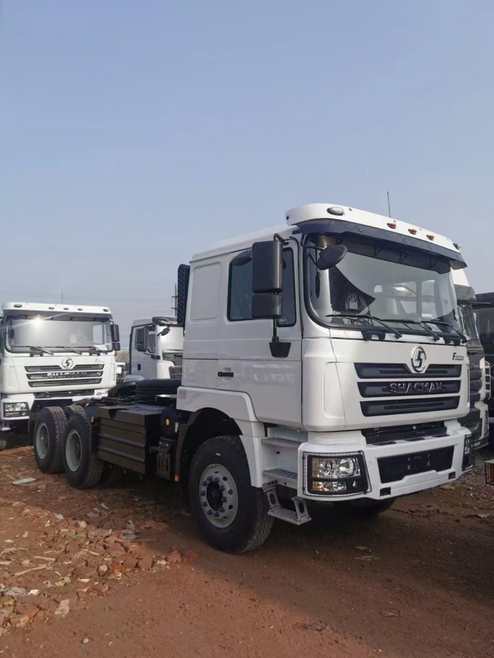 SHACMAN 6×4 Tractor-F3000 for Sale