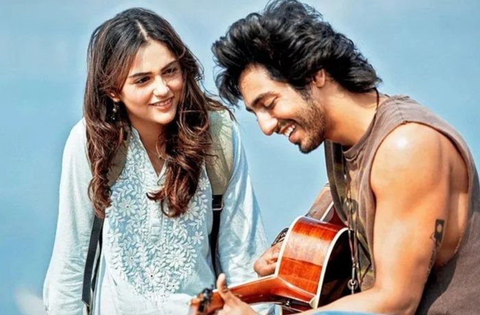 Ahaan Panday & Aneet Padda’s Saiyaara Has Families Crying Happy Tears – Watch Now