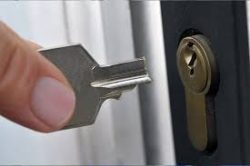 Locksmith Ruislip – 24/7 Emergency & Affordable Locksmith Services