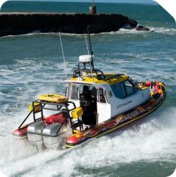 Top Fire Rescue Boat Manufacturers Delivering Power, Safety, and Rapid Response