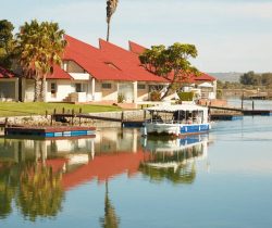 Experience Comfort and Style with Luxury Accommodation Midlands