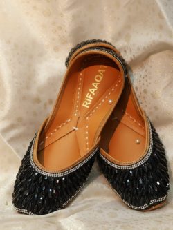 Best Designer Jutti in India for Ladies – Shop Online